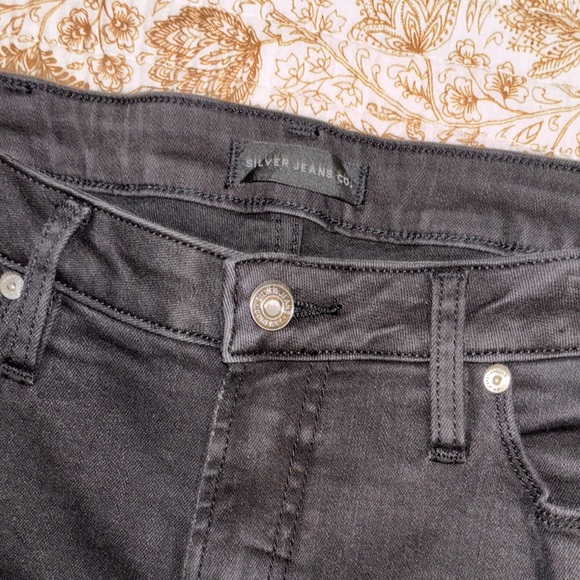 NWT Silver Jeans | Sz. 32 Women's Mid-Rise Black Skinny Jeans - Picture 8 of 12